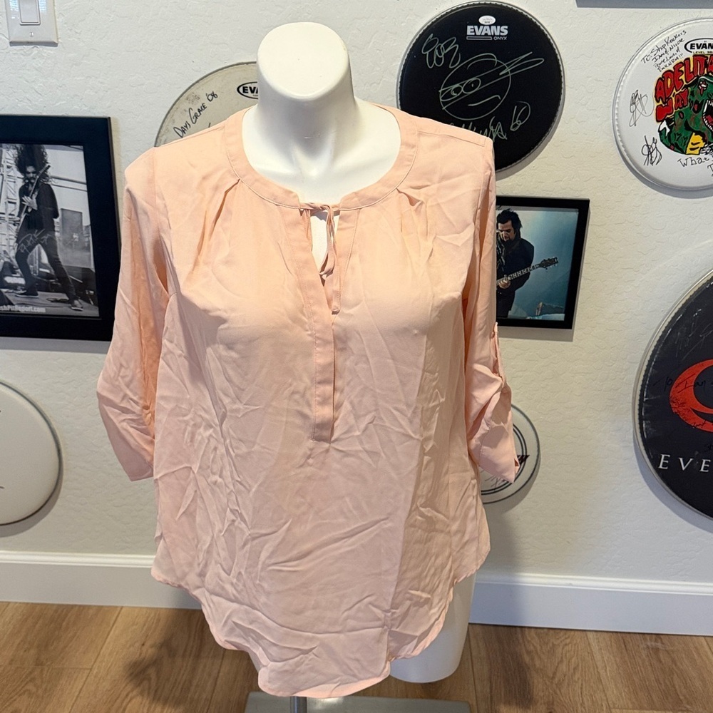 NWT Torrid Light Pink Blouse Size 0 (Large)